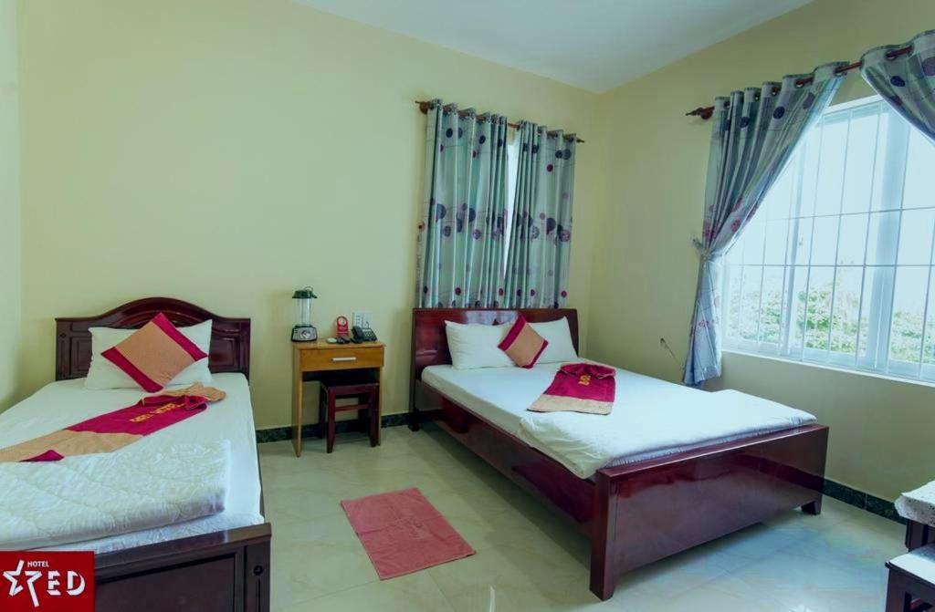 Red Hotel Con Son Island Extérieur photo